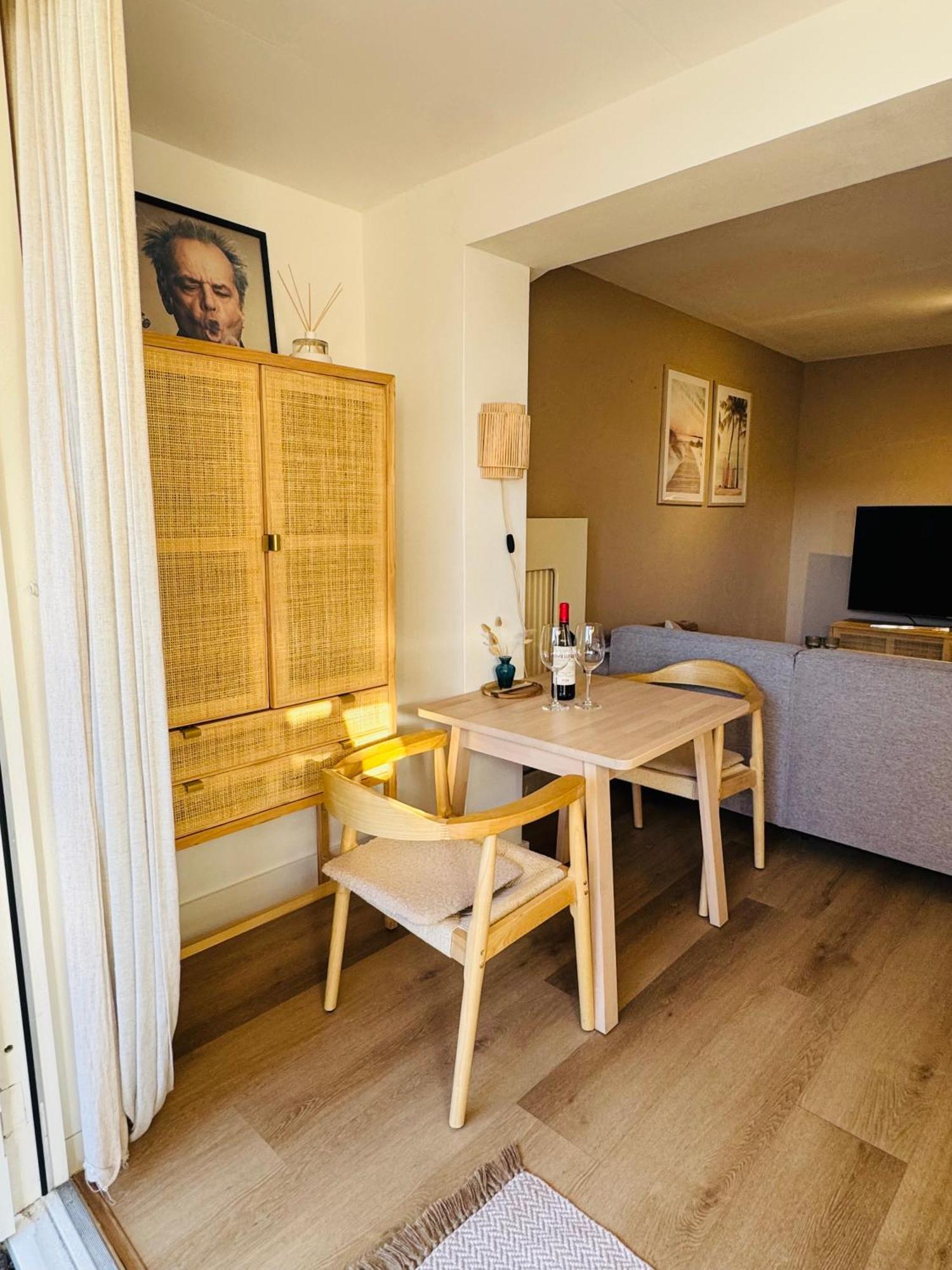 Apartment Hello - Souterrain Hoogwakersbosstraat 6